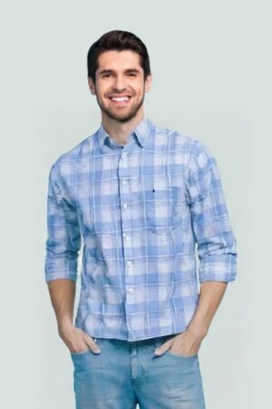 Men Regular Fit Checkered Slim Collar Casual Shirt .